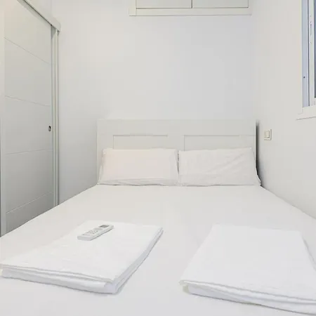 Apartment Fabuloso Calle Alamos Apartamento De 2 *